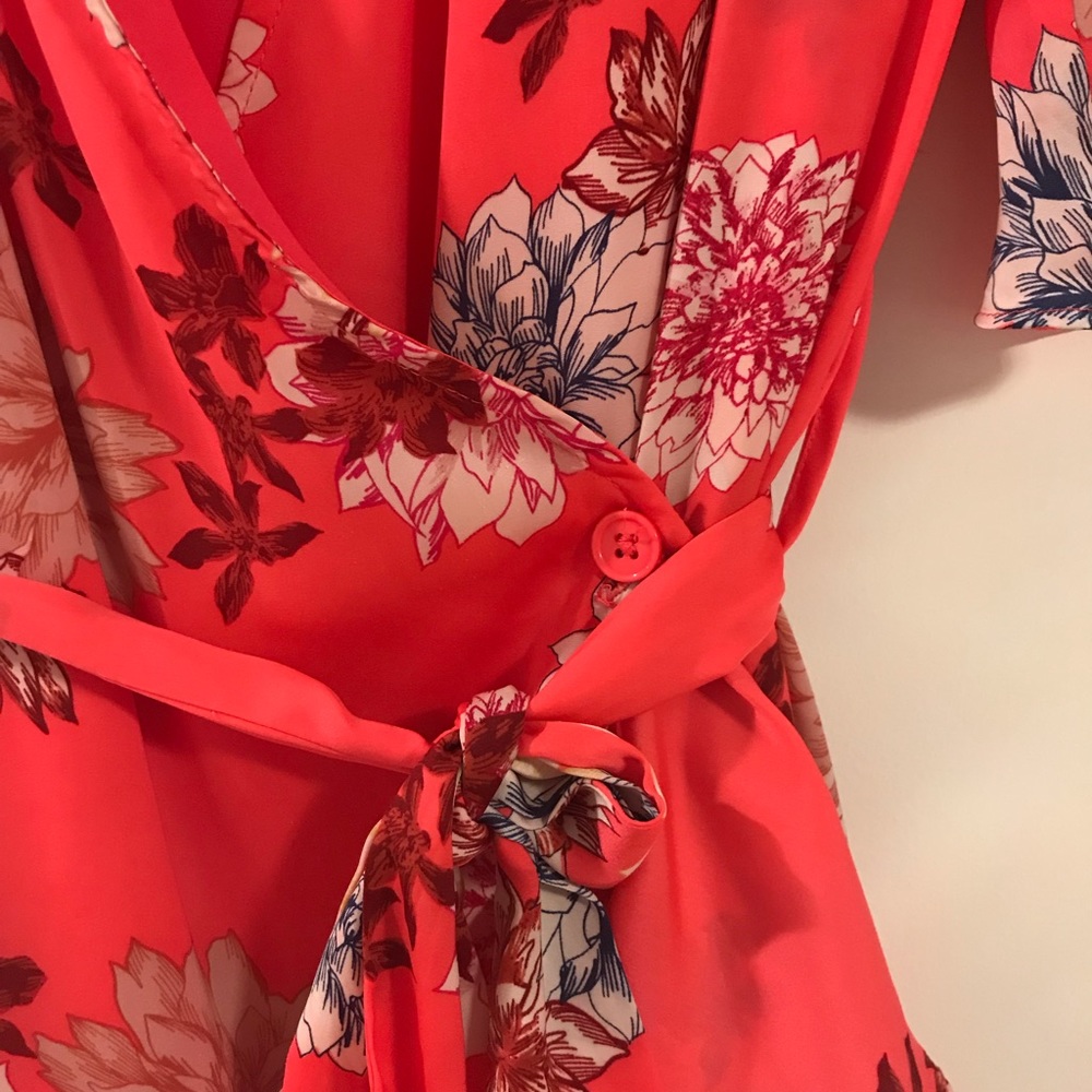 Dress - Picture 2 of 2